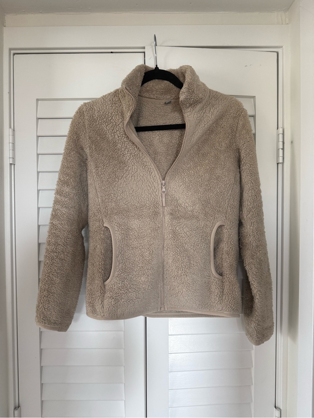 Uniqlo Teddy Fleece Jacket - Women's Zip-Up